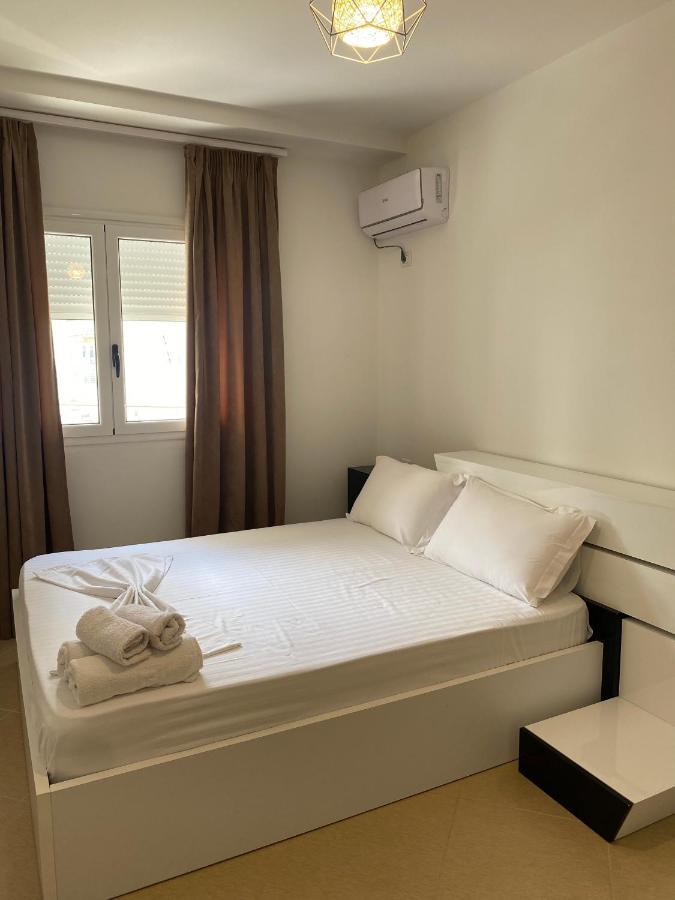 Siloria Apartments Vlorë Buitenkant foto